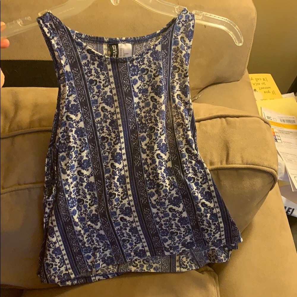 Forever 21 patterned crop top
